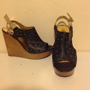 CARLOS SANTANA HEELS